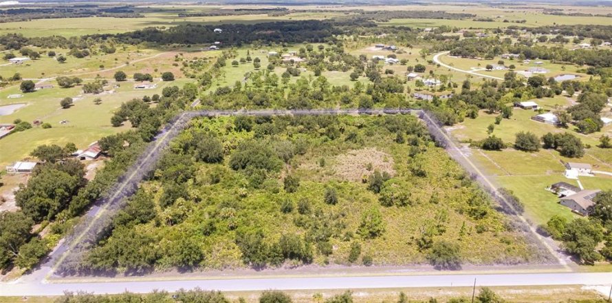 Land in Punta Gorda, Florida № 2379488