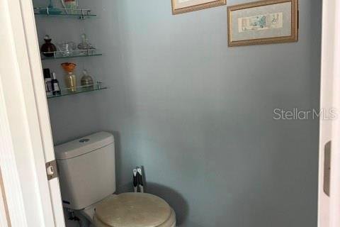 House in Clermont, Florida 3 bedrooms, 157.93 sq.m. № 2339464 - photo 29