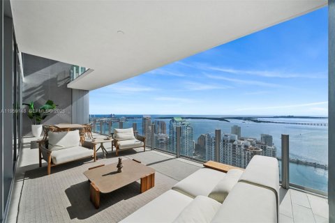 Condo in Miami, Florida, 5 bedrooms  № 2025068 - photo 6
