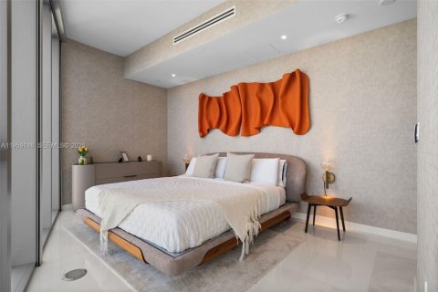Condo in Miami, Florida, 5 bedrooms  № 2025068 - photo 16