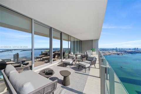 Condo in Miami, Florida, 5 bedrooms  № 2025068 - photo 27