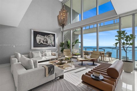 Condo in Miami, Florida, 5 bedrooms  № 2025068 - photo 4