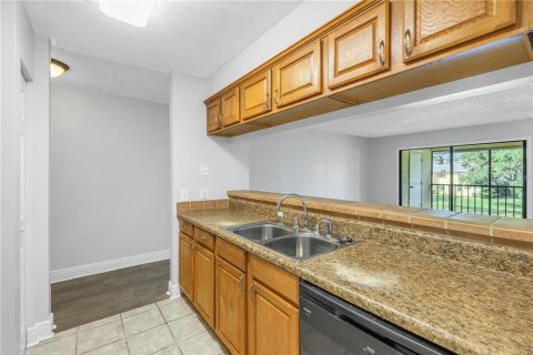 Condo in Saint Petersburg, Florida, 3 bedrooms  № 1006350 - photo 7