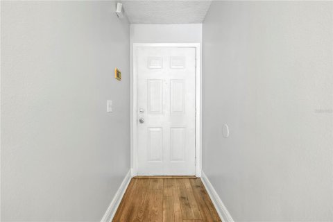Condo in Saint Petersburg, Florida, 3 bedrooms  № 1006350 - photo 3