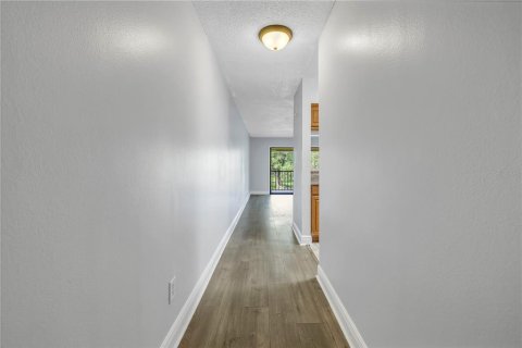Condo in Saint Petersburg, Florida, 3 bedrooms  № 1006350 - photo 4
