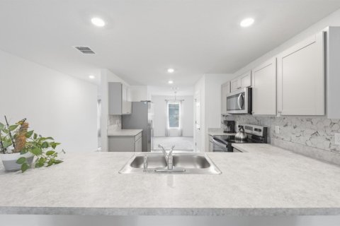 Casa en venta en Port St. Lucie, Florida, 3 dormitorios, 143.26 m2 № 2384559 - foto 5