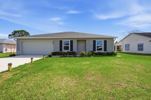 Casa en Port St. Lucie, Florida 3 dormitorios, 143.26 m2 № 2384559