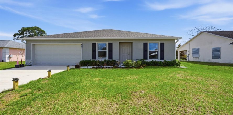Casa en Port St. Lucie, Florida 3 dormitorios, 143.26 m2 № 2384559