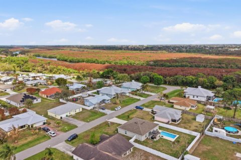 Casa en venta en Port St. Lucie, Florida, 3 dormitorios, 143.26 m2 № 2384559 - foto 20