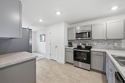 Casa en venta en Port St. Lucie, Florida, 3 dormitorios, 143.26 m2 № 2384559 - foto 10