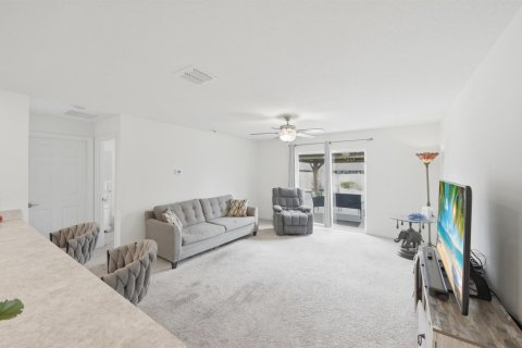 Casa en venta en Port St. Lucie, Florida, 3 dormitorios, 143.26 m2 № 2384559 - foto 13