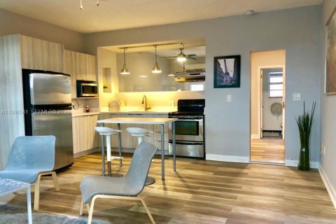 Купить кондоминиум в Майами-Бич, Флорида 1 спальня, 49.24м2, № 2058452 - фото 5