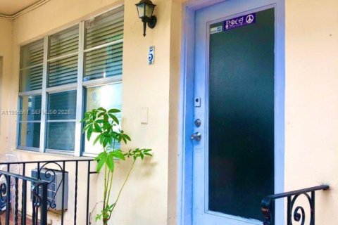 Купить кондоминиум в Майами-Бич, Флорида 1 спальня, 49.24м2, № 2058452 - фото 4