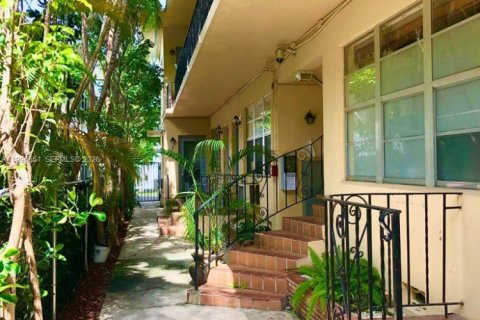 Купить кондоминиум в Майами-Бич, Флорида 1 спальня, 49.24м2, № 2058452 - фото 3