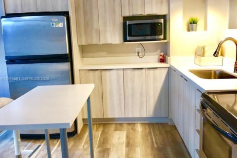 Купить кондоминиум в Майами-Бич, Флорида 1 спальня, 49.24м2, № 2058452 - фото 9