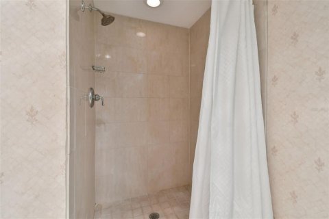 Condo in Palm Harbor, Florida, 2 bedrooms  № 1108989 - photo 29