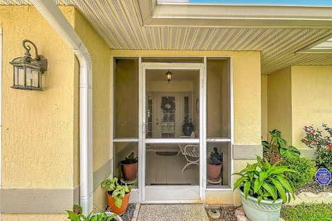 Casa en venta en Haines City, Florida, 2 dormitorios, 153.29 m2 № 2387318 - foto 4