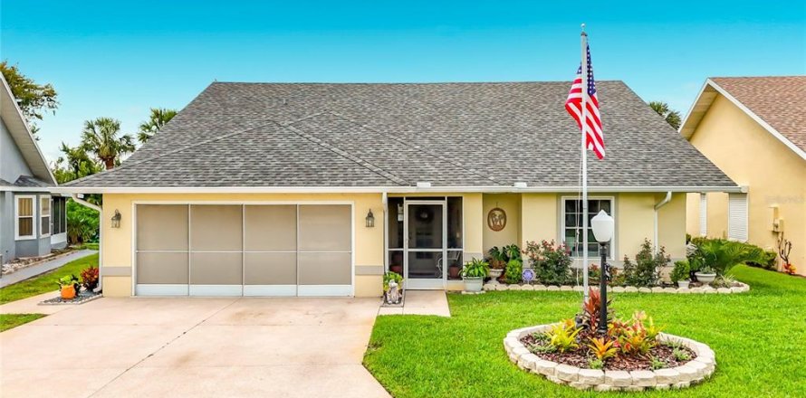 Casa en Haines City, Florida 2 dormitorios, 153.29 m2 № 2387318