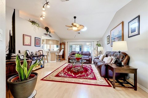Casa en venta en Haines City, Florida, 2 dormitorios, 153.29 m2 № 2387318 - foto 7