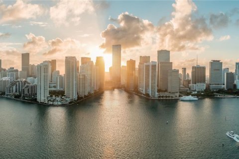 Condo à Miami, Floride, 5 chambres  № 2016706