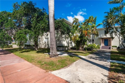 Condominio en venta en Miami Beach, Florida, 1 dormitorio, 53.7 m2 № 1868218 - foto 18