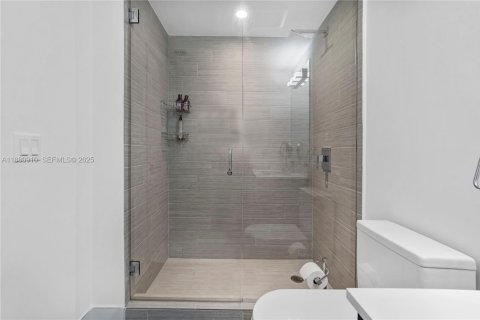 Condo in Sunny Isles Beach, Florida, 3 bedrooms № 2076814 - photo 29