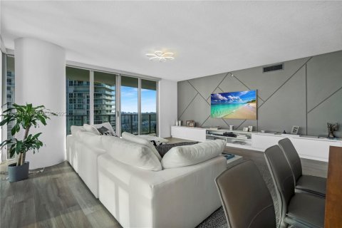 Condo in Sunny Isles Beach, Florida, 3 bedrooms № 2076814 - photo 5