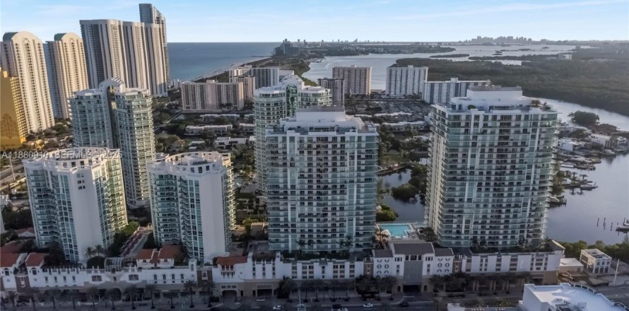 Condo in Sunny Isles Beach, Florida, 3 bedrooms № 2076814