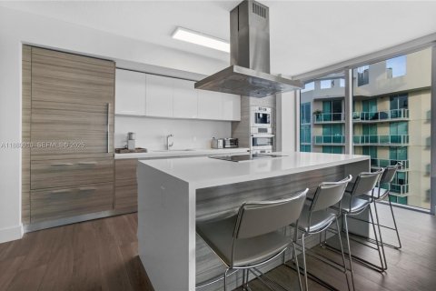 Condo in Sunny Isles Beach, Florida, 3 bedrooms № 2076814 - photo 12