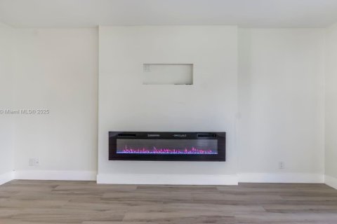 House in Fort Lauderdale, Florida 3 bedrooms, 180.04 sq.m. № 1951397 - photo 19