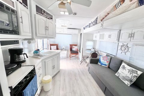 Apartamento en alquiler en Key Largo, Florida, 1 dormitorio № 2088590 - foto 9