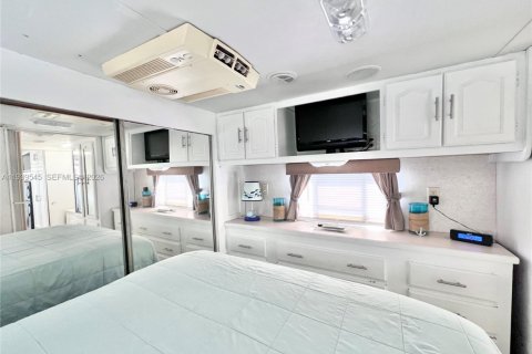 Apartamento en alquiler en Key Largo, Florida, 1 dormitorio № 2088590 - foto 16