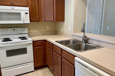 Adosado en venta en Clearwater, Florida, 2 dormitorios, 106.47 m2 № 2098961 - foto 3