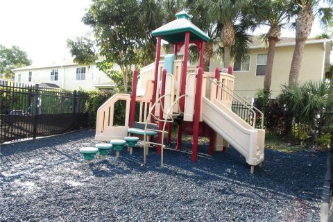 Adosado en venta en Clearwater, Florida, 2 dormitorios, 106.47 m2 № 2098961 - foto 22