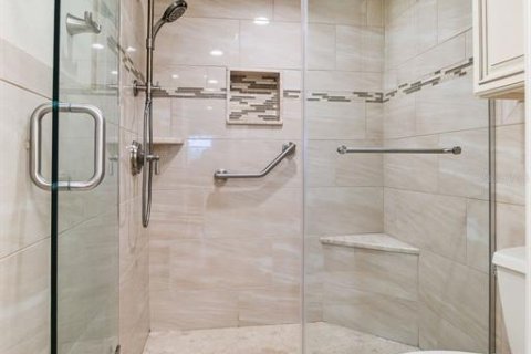 Купить кондоминиум в Венеция, Флорида 8 комнат, 99.87м2, № 2093137 - фото 30