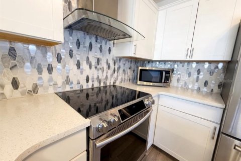 Copropriété à louer à Winter Park, Floride: 2 chambres, 105.91 m2 № 2167069 - photo 4