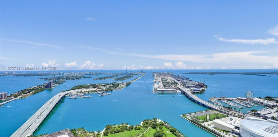 Condo à Miami, Floride, 3 chambres № 1925796