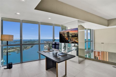 Copropriété à louer à Miami, Floride: 3 chambres, 268.3 m2 № 1925796 - photo 30