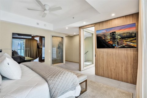 Copropriété à louer à Miami, Floride: 3 chambres, 268.3 m2 № 1925796 - photo 21