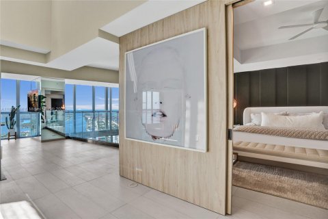 Copropriété à louer à Miami, Floride: 3 chambres, 268.3 m2 № 1925796 - photo 18