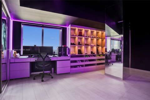 Copropriété à louer à Miami, Floride: 3 chambres, 268.3 m2 № 1925796 - photo 27