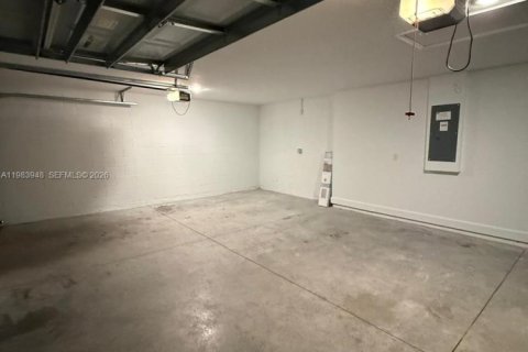 House in Palm Bay, Florida 3 bedrooms № 2069119 - photo 19