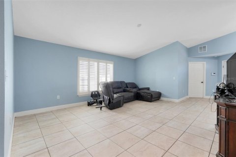 House in Kissimmee, Florida 4 bedrooms, 185.71 sq.m. № 1643071 - photo 6