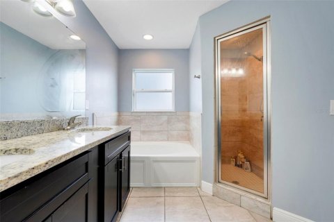 House in Kissimmee, Florida 4 bedrooms, 185.71 sq.m. № 1643071 - photo 18