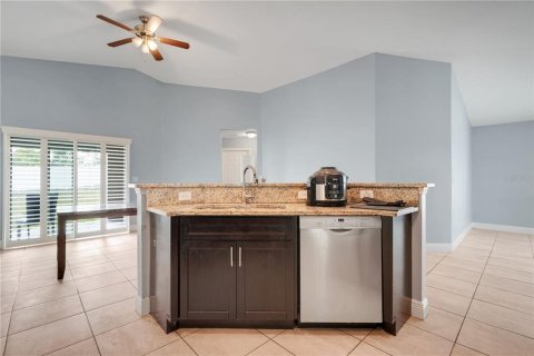 House in Kissimmee, Florida 4 bedrooms, 185.71 sq.m. № 1643071 - photo 13
