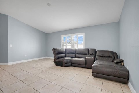 House in Kissimmee, Florida 4 bedrooms, 185.71 sq.m. № 1643071 - photo 5