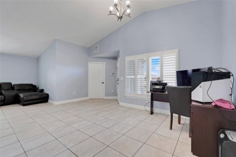 House in Kissimmee, Florida 4 bedrooms, 185.71 sq.m. № 1643071 - photo 7