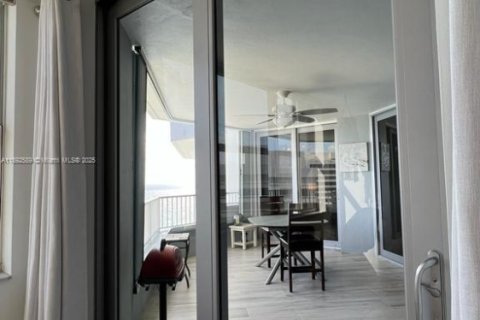Copropriété à louer à Riviera Beach, Floride: 2 chambres, 149.02 m2 № 1946478 - photo 16