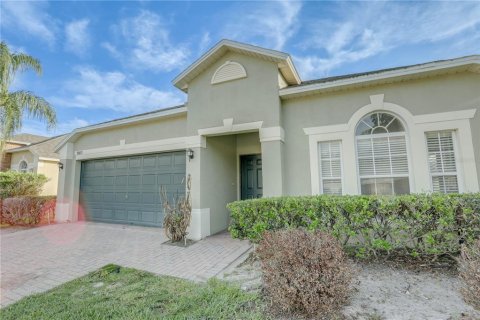House in Orlando, Florida 4 bedrooms, 190.73 sq.m. № 2203040 - photo 3
