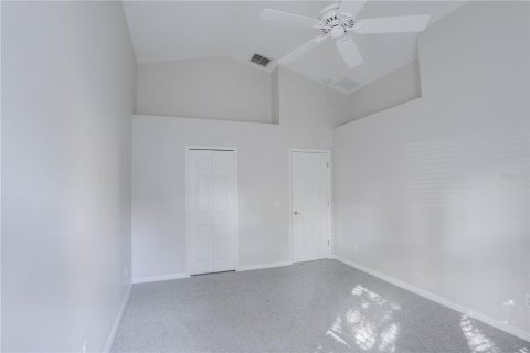 House in Orlando, Florida 4 bedrooms, 190.73 sq.m. № 2203040 - photo 27